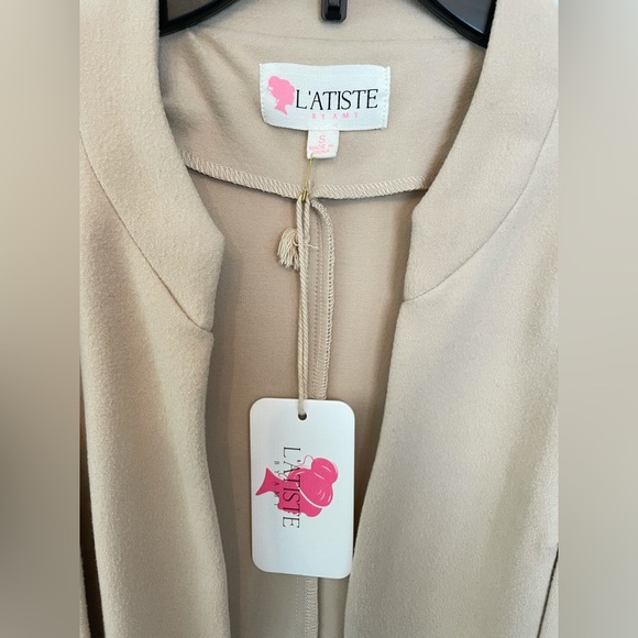 L’Atiste by Amy | Cloak Vest with Cape | Size Small NWT - Picture 3 of 8